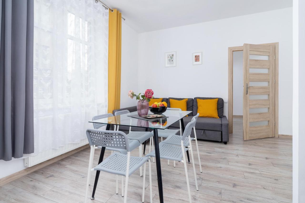 Apartment Bosacka Cracow By Noclegi Renters Krakow Bagian luar foto